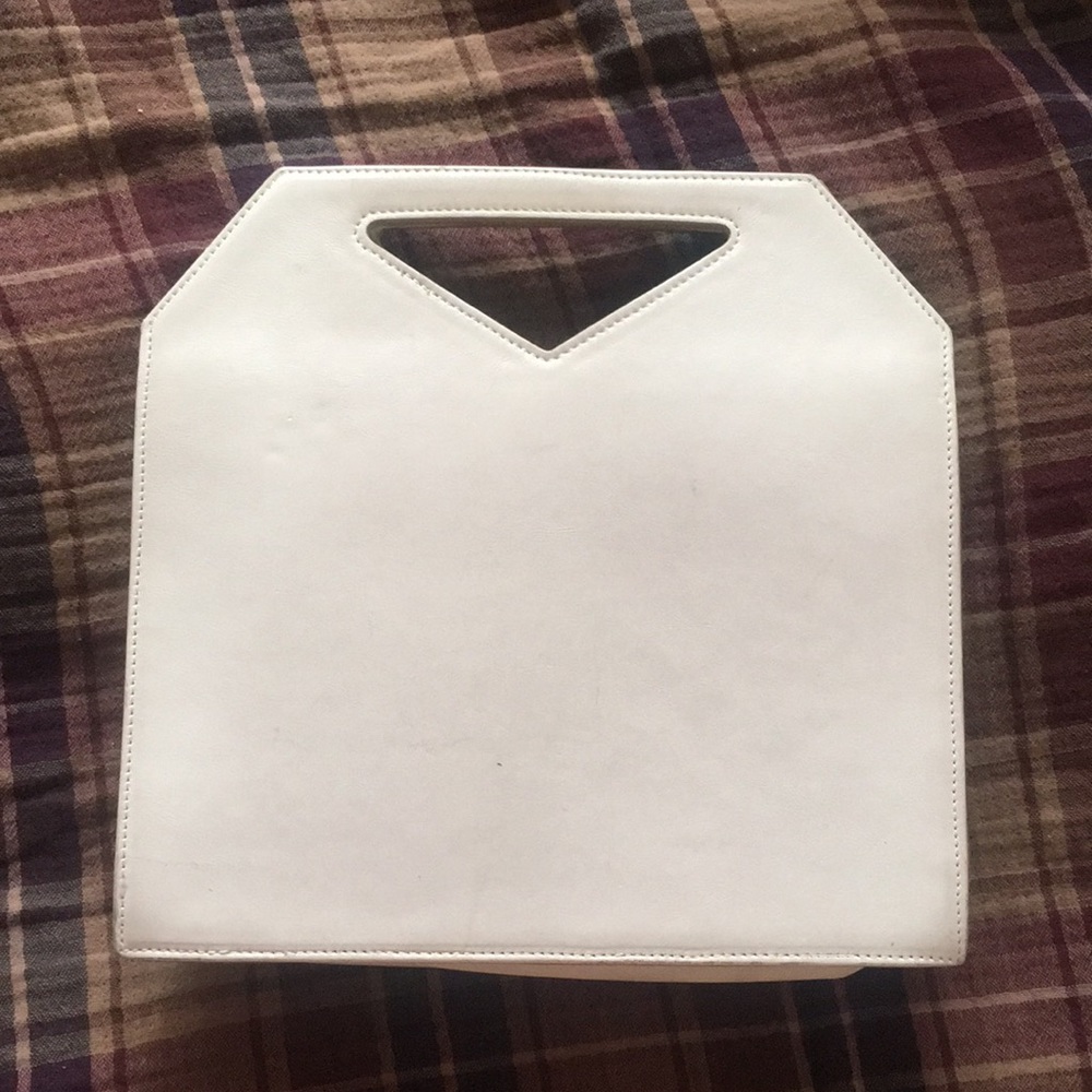 Imago-A white and cream purse with long removable strap and inside pockets